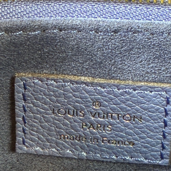NWOT Louis Vuitton Periwinkle Blue Monogram Empreinte Leather St Germain Bag - Picture 16 of 16